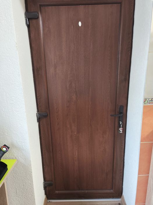 Usa de exterior pentru casa, PVC, nuc, 205 x 90 cm