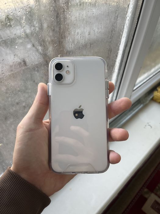 Айфон 11 всё в оригинале без ремонта