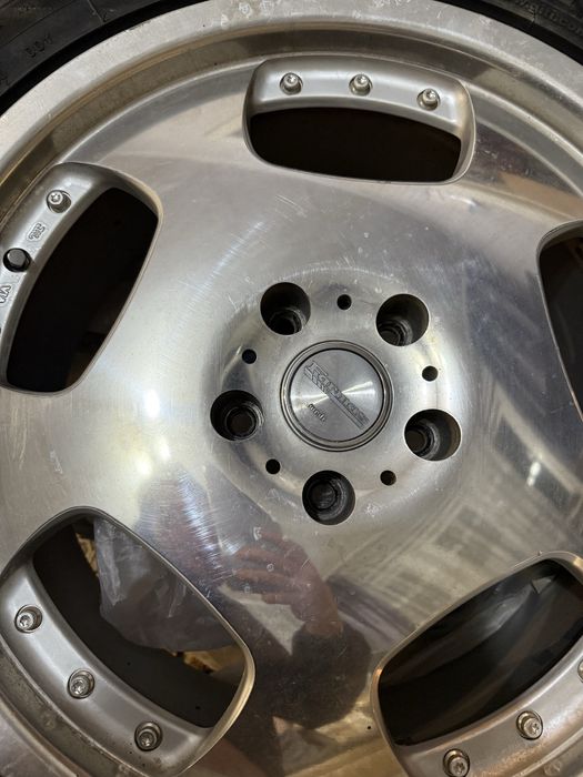 Диски шины в комплетке летние