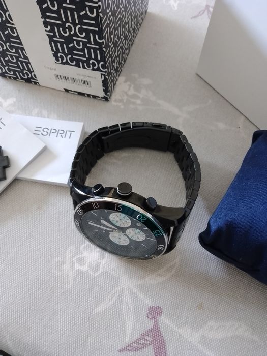 Часовник Esprit 110лв. и Pierre Cardin 80лв.