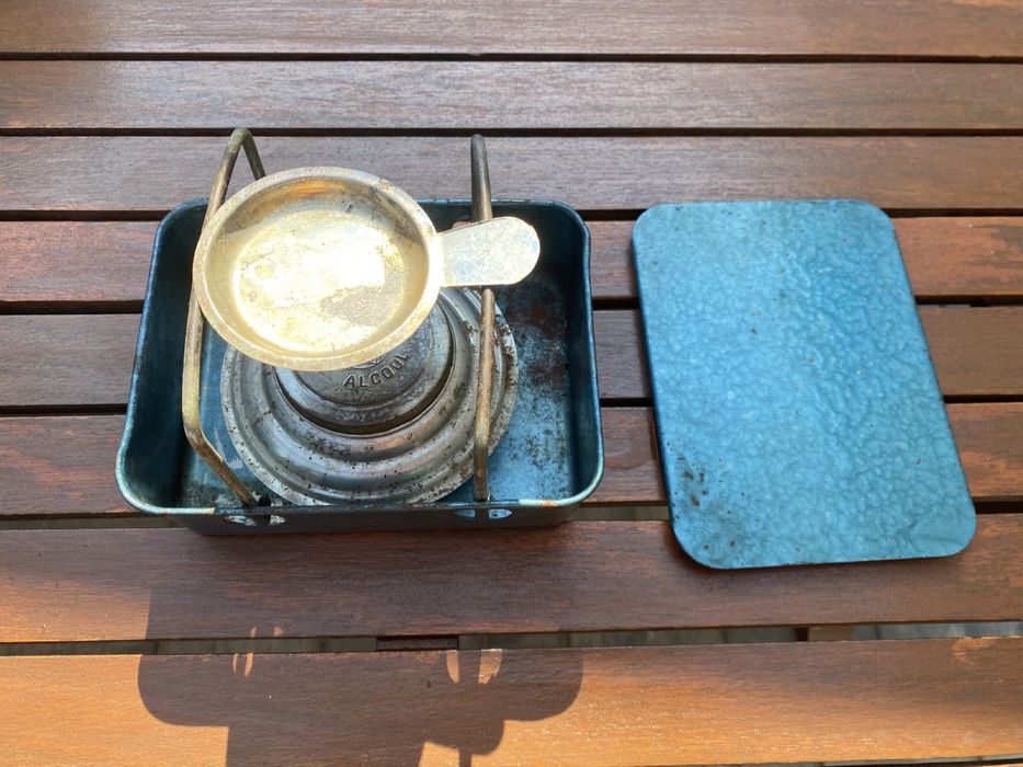 Lampa veche de incalzit cu alcool