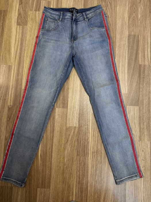 Джинсы куплены в Германии.