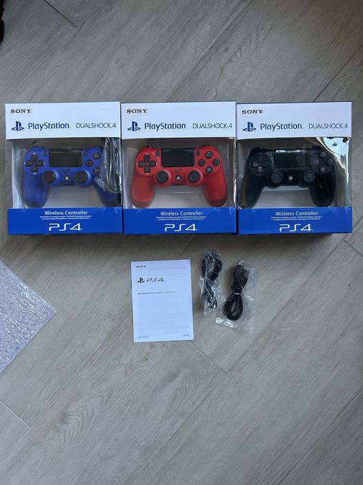 controllere ps4 noi in cutie