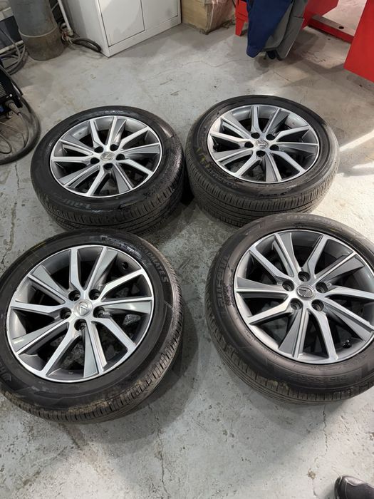 Диски с резиной на Lexus R17