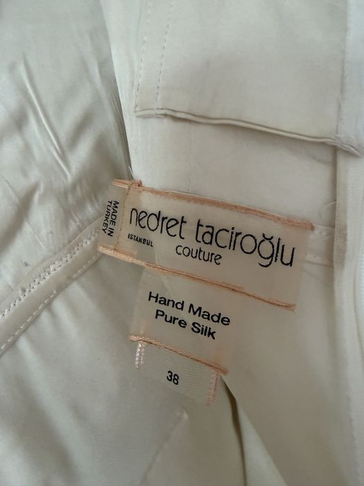 Абитуриентска рокля