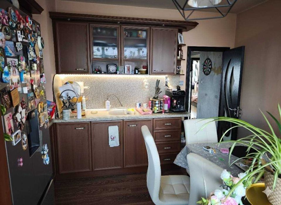 Продава се Тристаен апартамент в Пловдив, Южен - 80 кв.м за 1052 €/кв.м - Снимка #2
