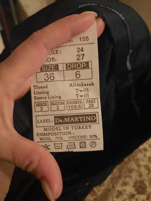 Продаю школный костюм