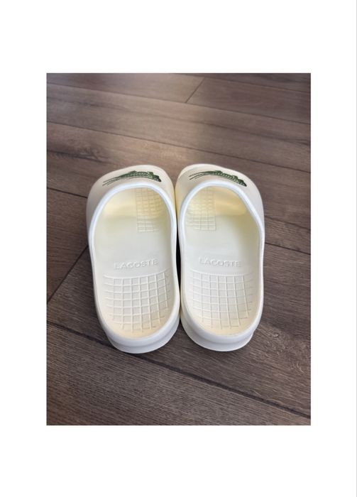 Шлепанцы Lacoste