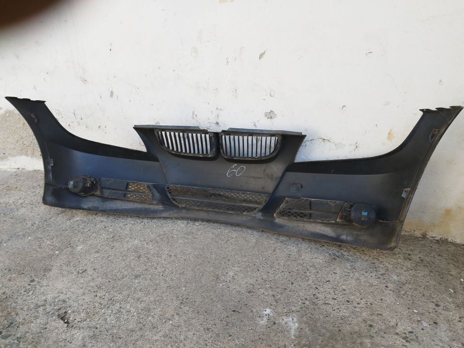 Продавам 2бр предни брони за БМВ E-90