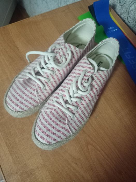 Кеды женские 40-41 размер.