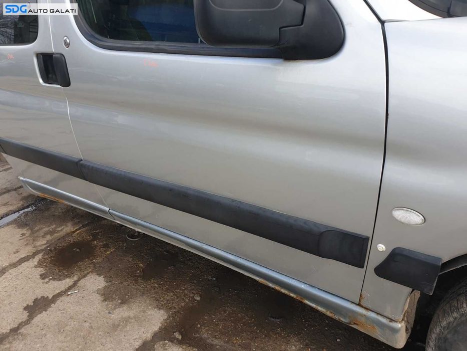 Usa Usi Portiera Portiere Dreapta Fata Dezechipata Peugeot Partner 2002 - 2008 Culoare EZRC