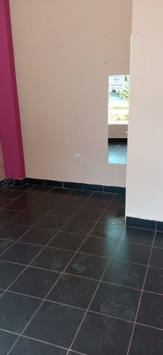 Дава се под наем Магазин в Враца, Център - 18 кв.м за 340 € - Снимка #6