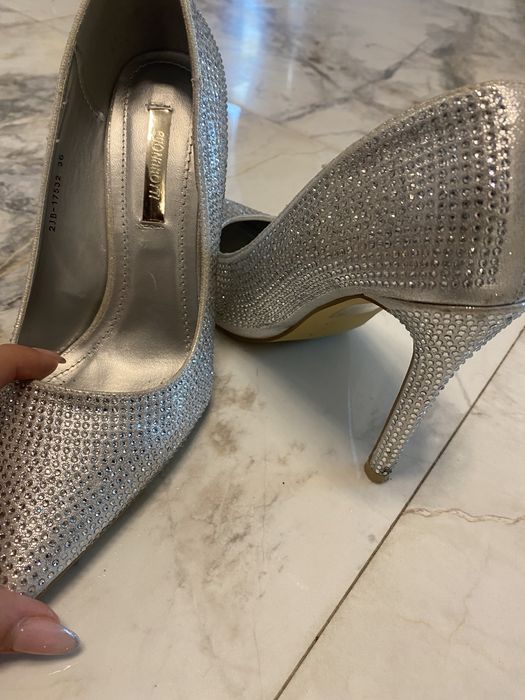 Сребърни обувки, нови