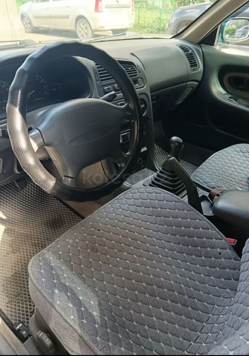 Продам авто Митсубиси Галанд