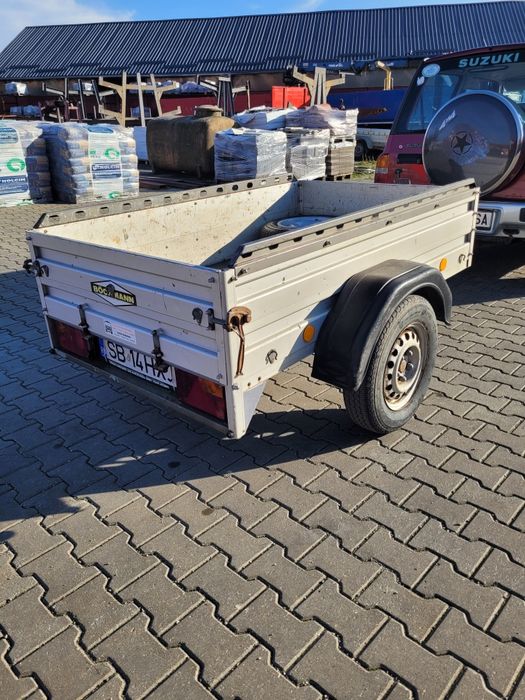 Vand remorcuta din poze