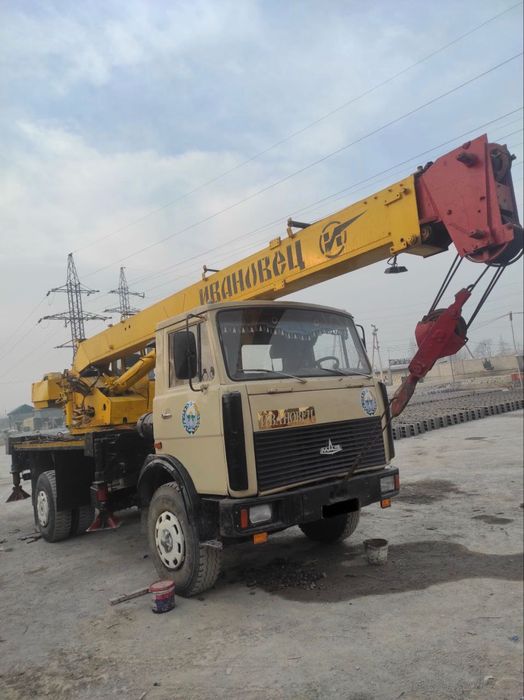 Avtokran Maz Ivanovets