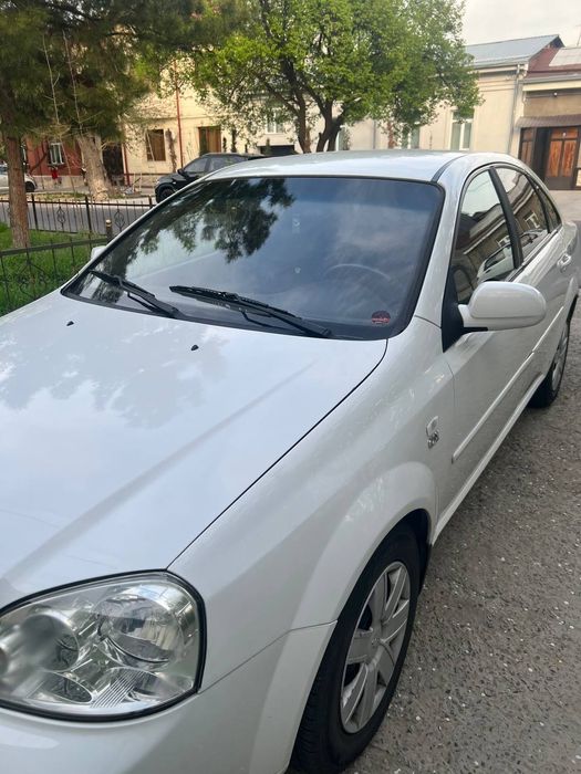 Продам Lacetti 1.8