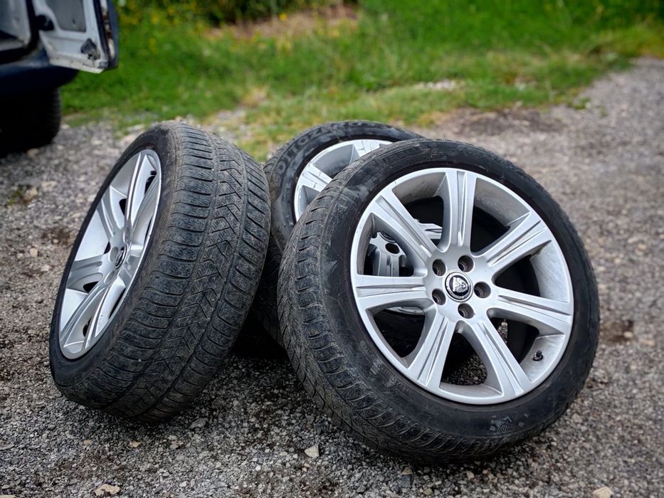 Продавам лети джанти 18-ки,5х108 от Jaguar XF със зимни гуми Pirelli