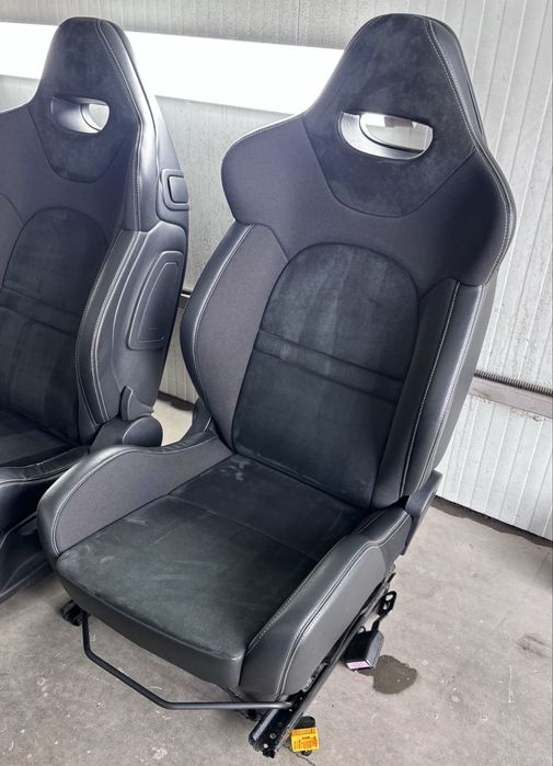 Scaune Recaro Peugeot RC / GT cu volan pe stanga si incalzire