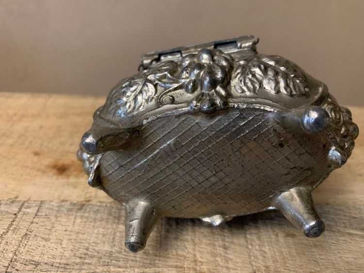 Уникално красива метална кутия за бижута-Царство България-2