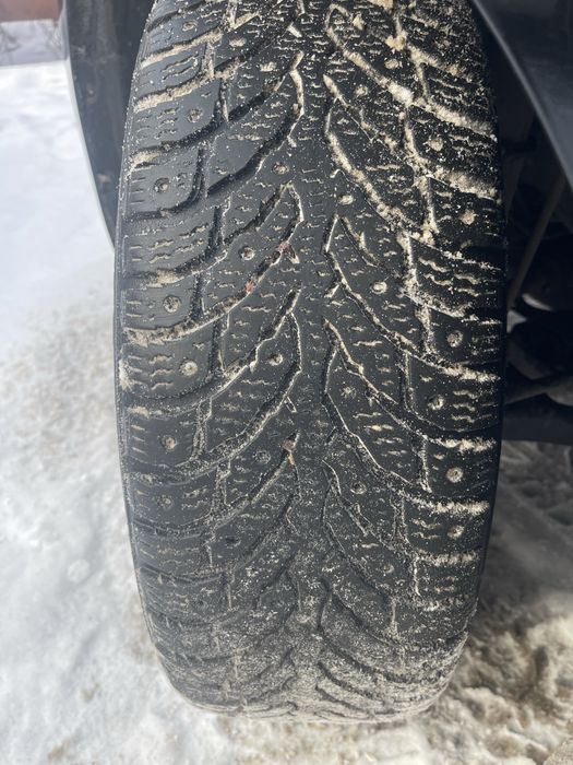 Резина зимняя nokian
