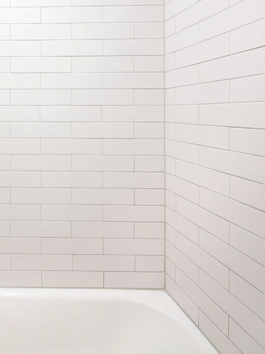 Meseriaş Zugrav, Faianţar, Gresie, Rigips. Tapet lavabil, Parchet