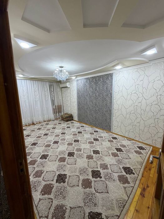 Uy ijaraga qoyiladi