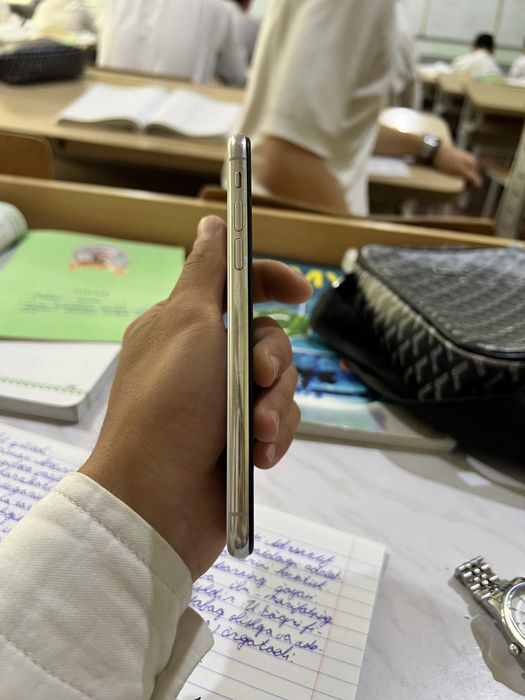 Iphone   x  64Gb