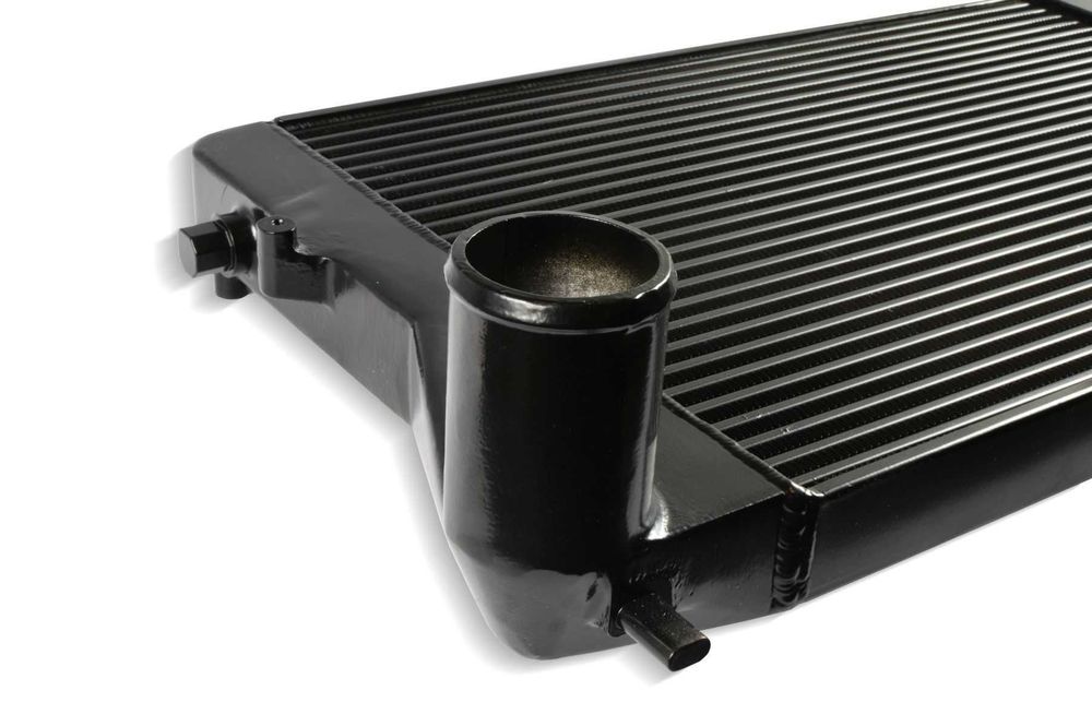 Интеркулер еа113 голф 5 ауди а3 с3 октавия врс леон тфси тди Intercooler Audi A3 / S3 8P / TT 2.0 TFSI / TDI Stage 3 intercooler with silicone