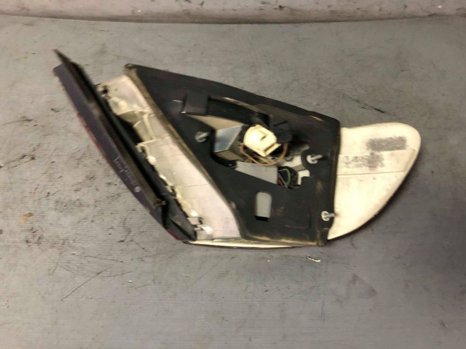 stop tripla dreapta bmw seria 7 e65