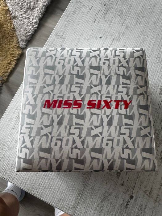 Дамски часовник Miss Sixty