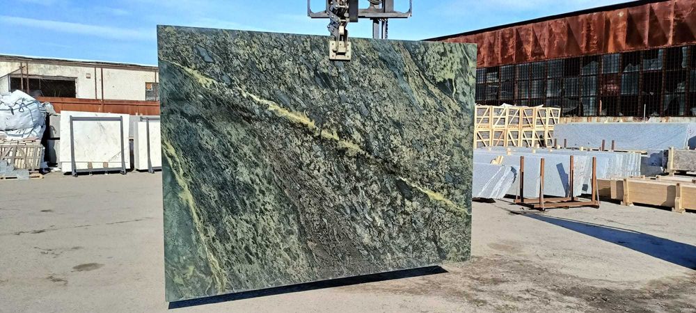 Lastre de marmura verde