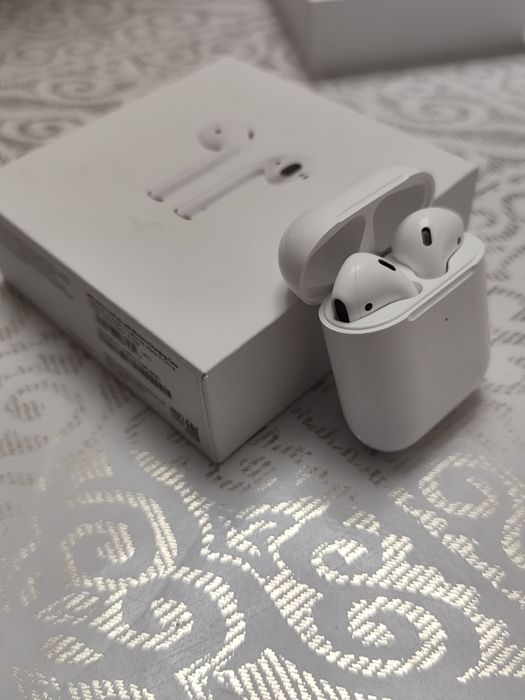 Airpods 2 наушник