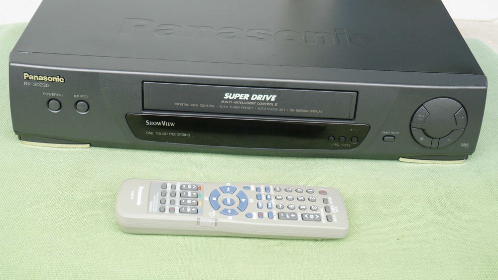 Video recorder VHS Panasonic model NV-SD230