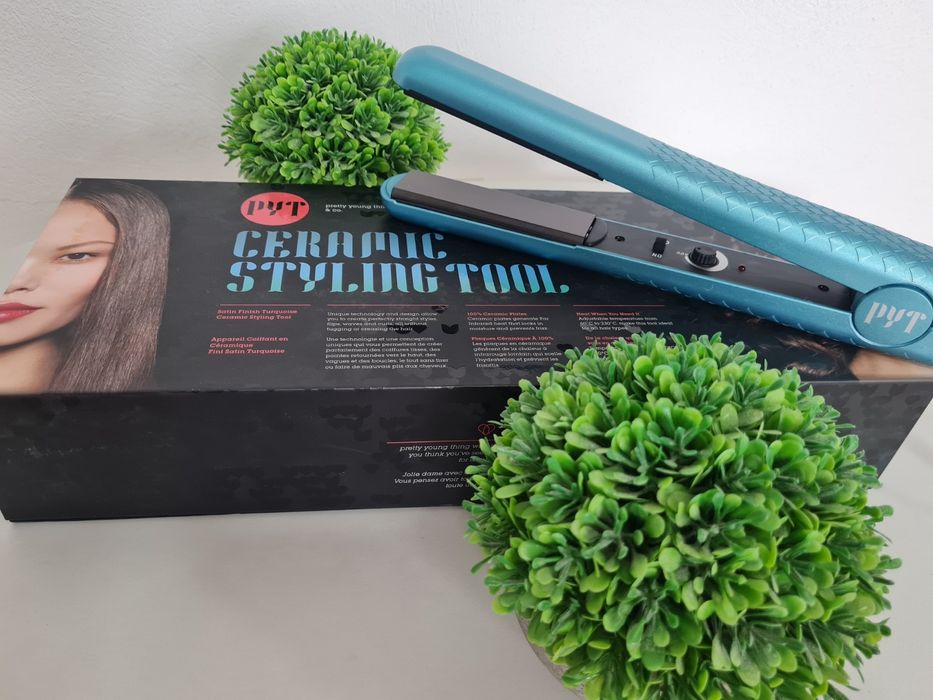 Placă de îndreptat părul PYT