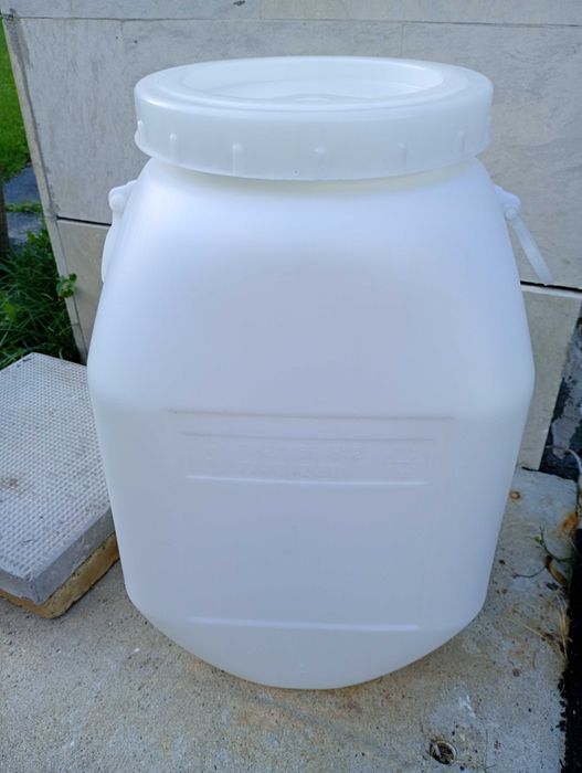 Бидони и туби ..