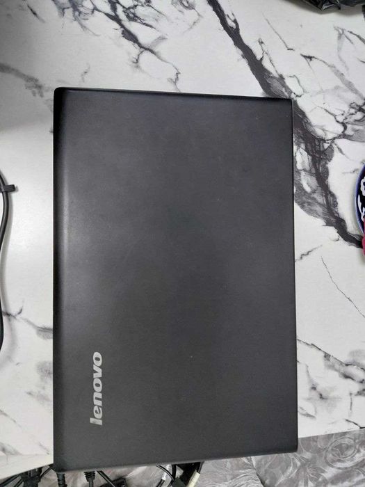 Lenovo noutbuk yaxshi holatda