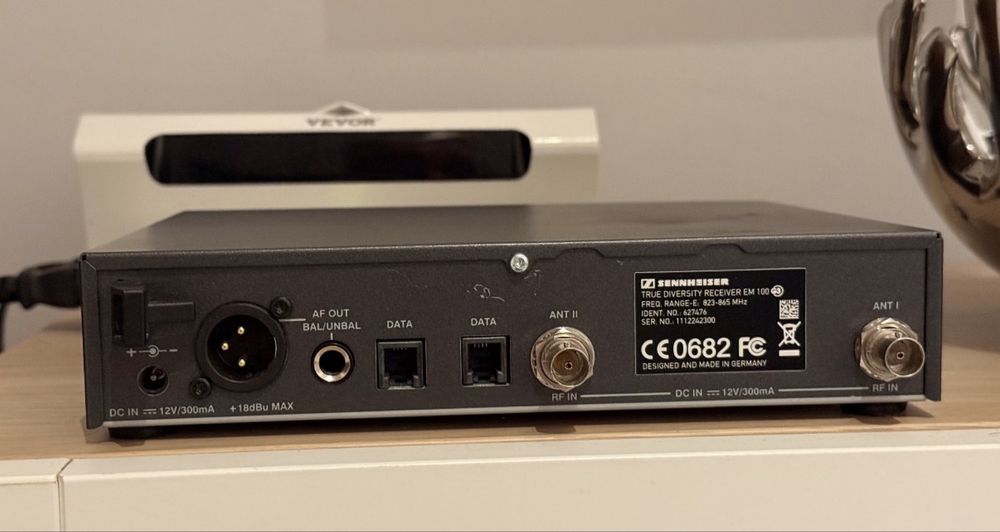 Sennheiser True Diversity ew 100 g3, frecvențe 823-865 mhz.