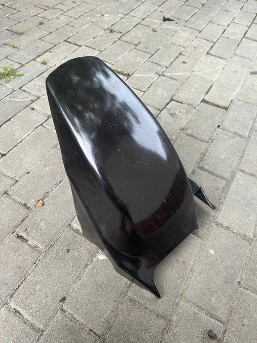 Aripa spate Suzuki Bandit gsf 600 2000-2005