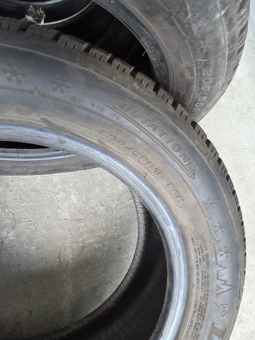 205/55/16 DUNLOP 4бр