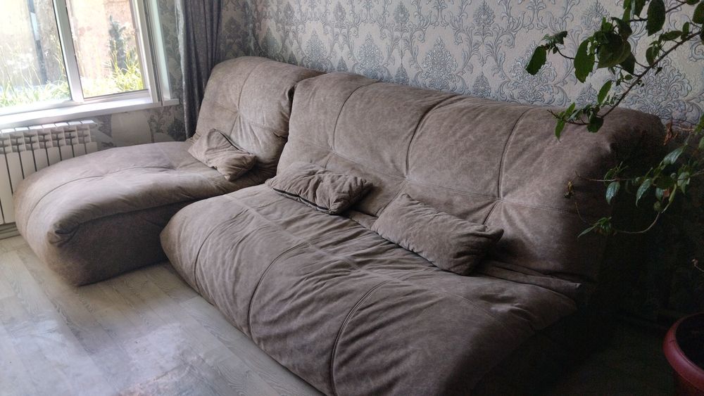 Продам диван велюр