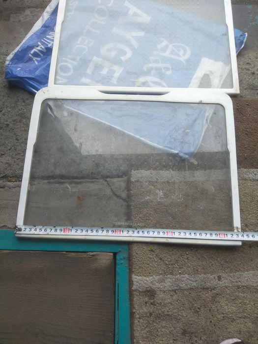 Продам полочки от холодильника