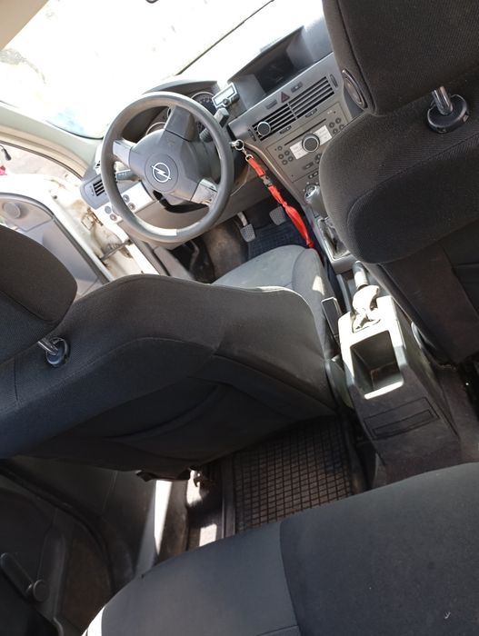 OPEL Astra 2006 — imagine 1