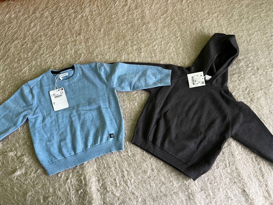 Чисто нови пуловери за момче