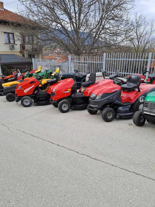 Продавам тракторни косачки внос от Германия на цени от 800 до 3000 евро.