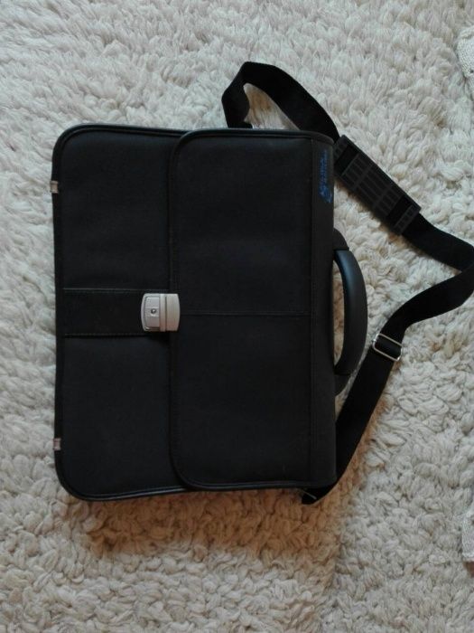 Чанта - куфарче за документи или лаптоп