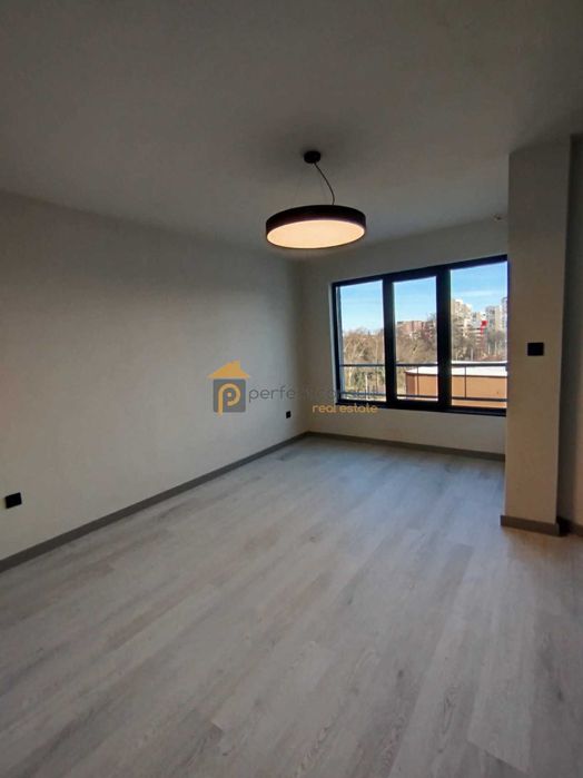 Продава се Четиристаен апартамент в Пловдив, Кършияка - 145 кв.м за 1038 €/кв.м - Снимка #3