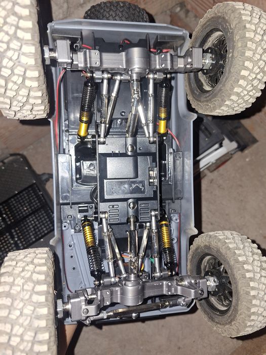 RC defender 1/12