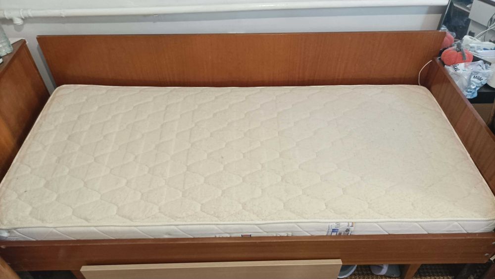 Легло + Двулицев матрак + подматрачна рамка 82/190