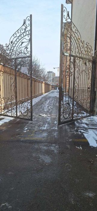 Продаётся своя квартира в центре города Ташкента